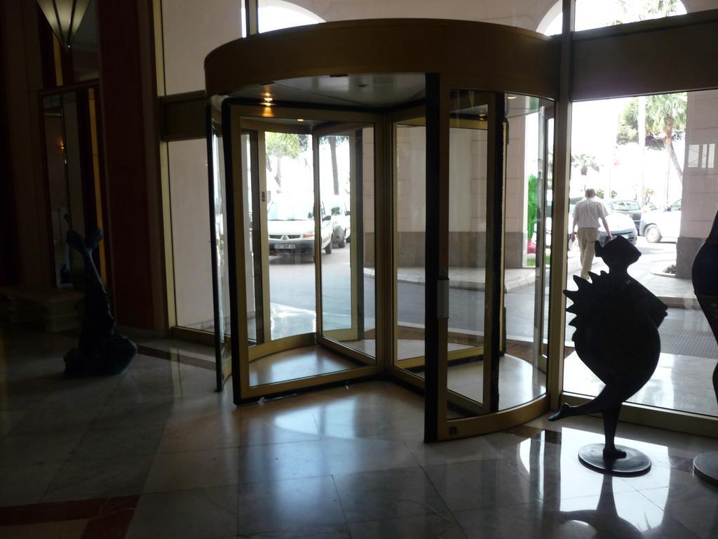 Cannes, Croisette, Palais Miramar Apartment Cannes