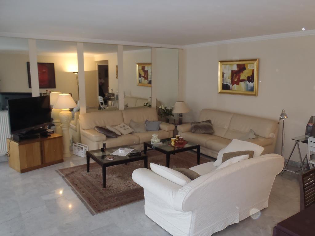 Le Vera Apartment