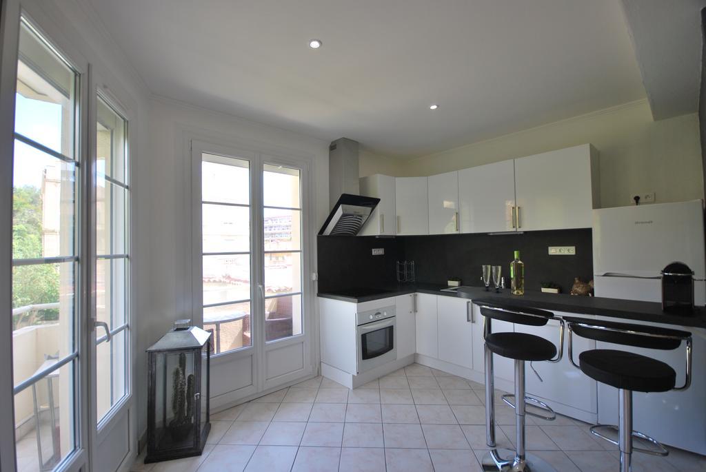 2 Palais Justinia * Cannes