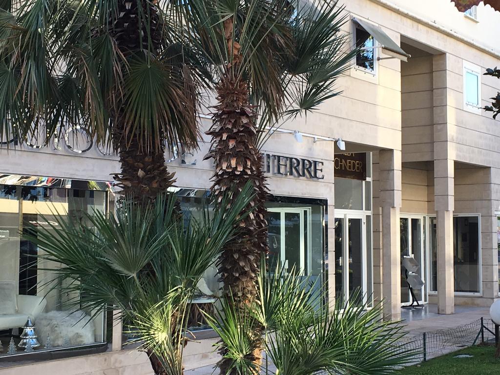 2 Pieces Climatise - Superbe Piscine & Wifi- Coeur De Ville - Schneider - 500 M Rue D'antibes & Plages *