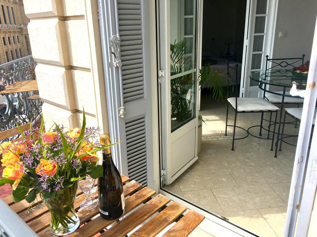 Citilet Louis Blanc 1,2,3 - Three Gorgeous, Open-plan