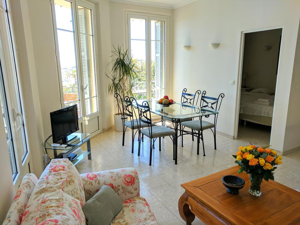 Citilet Louis Blanc 1,2,3 - Three Gorgeous, Open-plan *