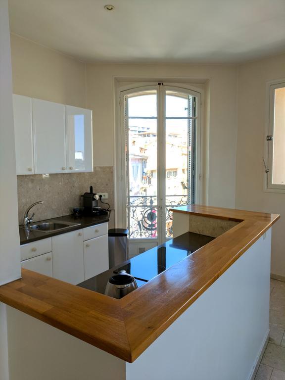 Citilet Louis Blanc 1,2,3 - Three Gorgeous, Open-plan Apartment Cannes