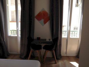 L'hotera Hotel 2*