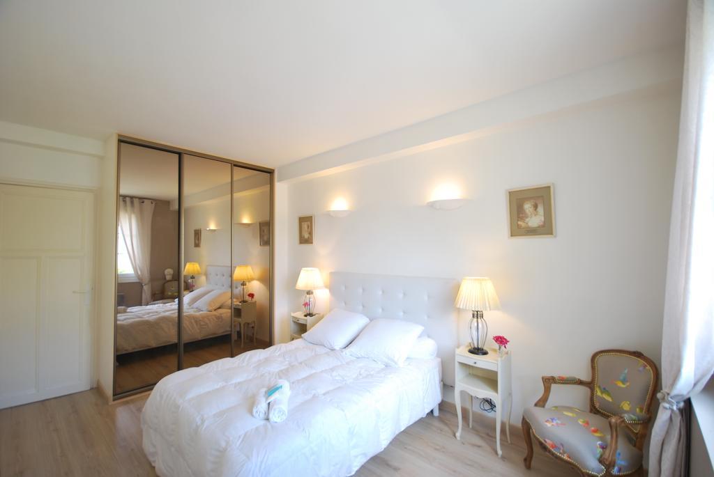 2 Palais Justinia * Cannes