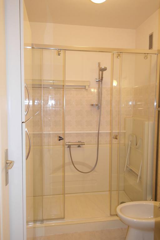 Spacieux 2 Pieces Traversant, Adl Riviera Apartment *