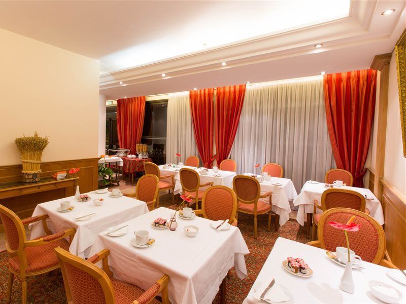 Sun Riviera Hotel