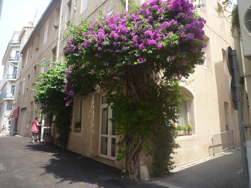Appia Hotel 2*