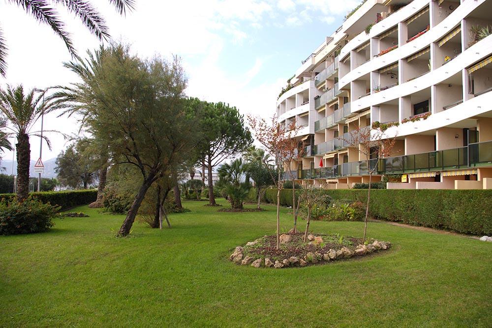 Azur Vacances Apartment *