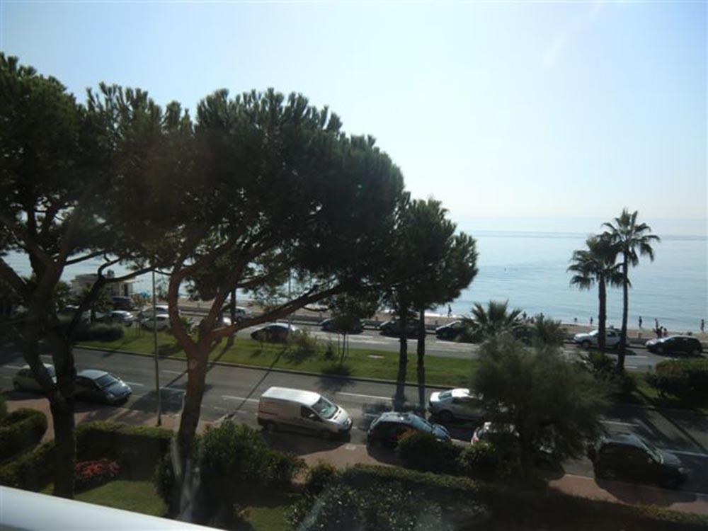 Azur Vacances