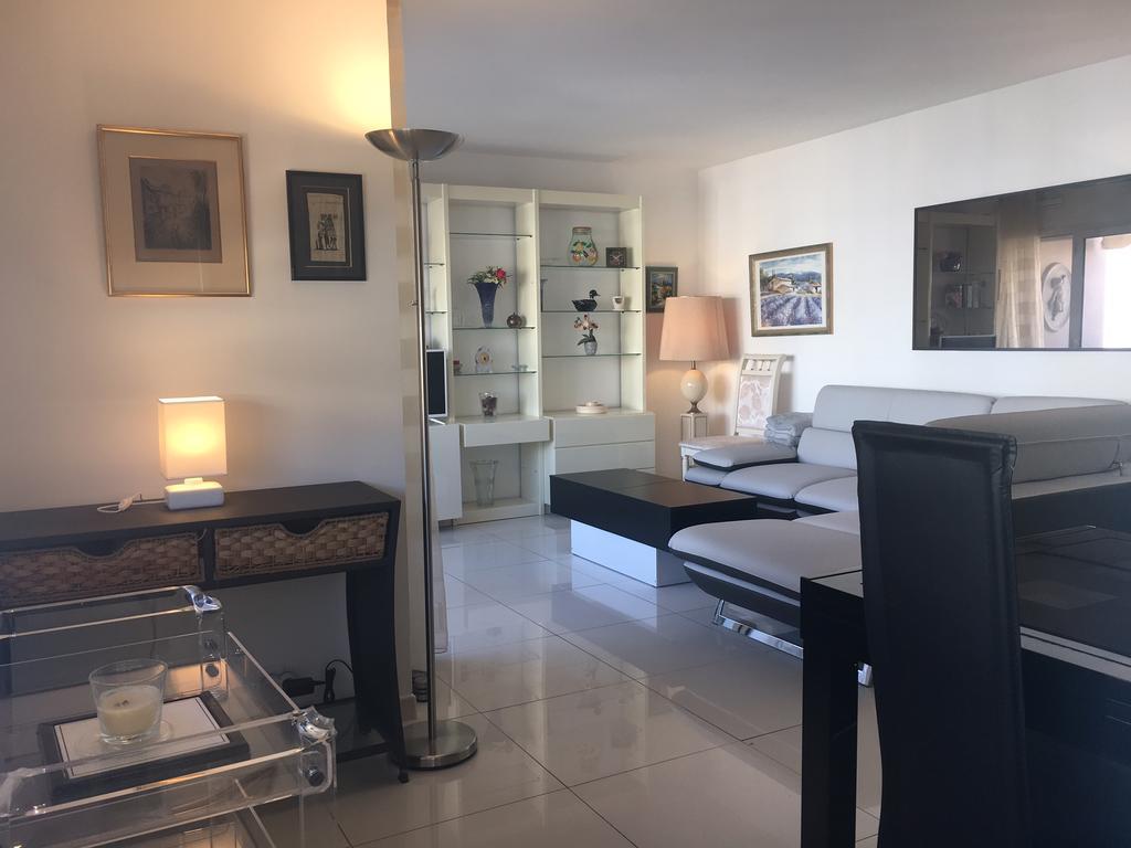 Luckey Homes - Rue Ricord Laty *
