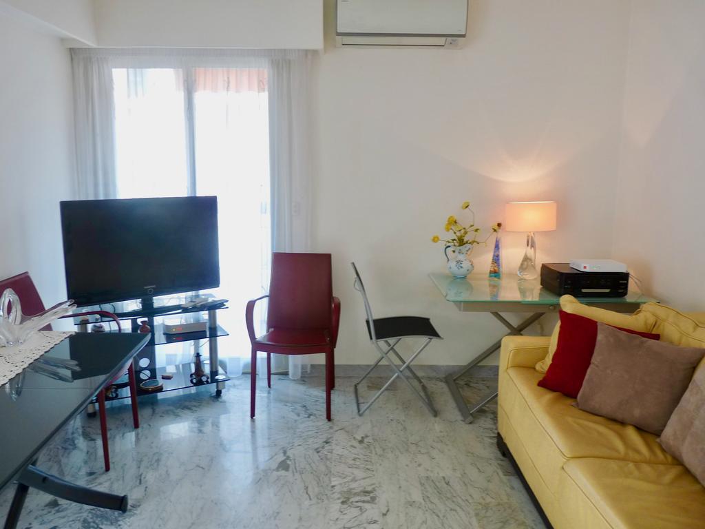 One Bedroom In The Center Of Cannes, Next To The Carlton, A Few Meters From The Croisette - 367 Appartement *