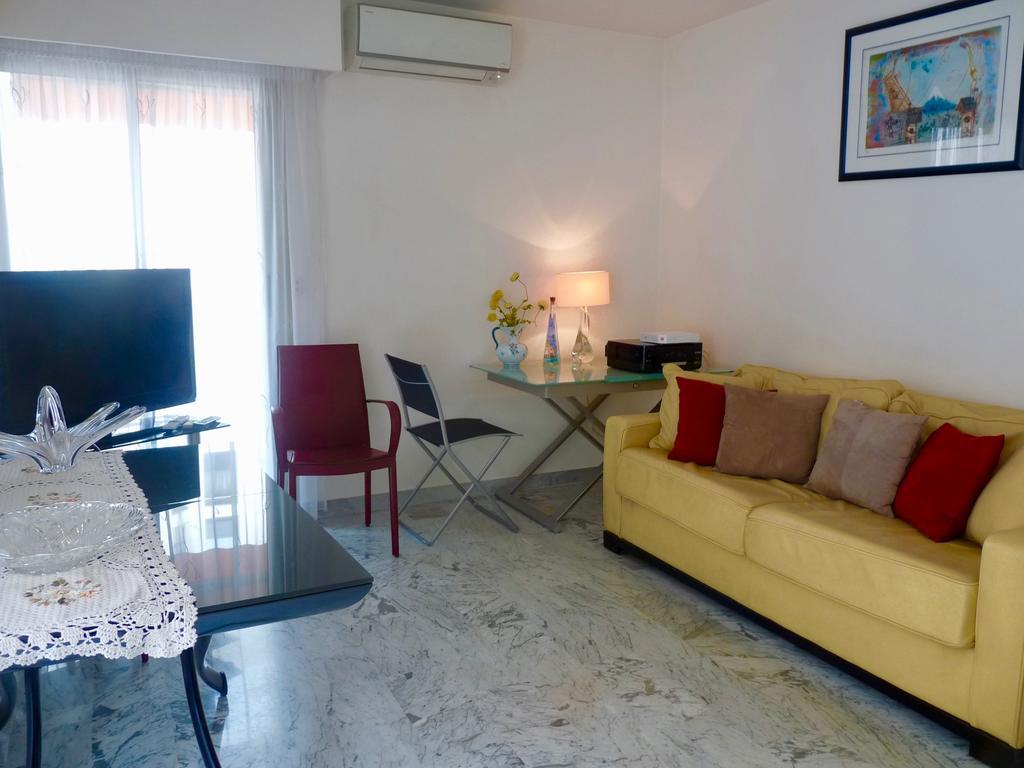 One Bedroom In The Center Of Cannes, Next To The Carlton, A Few Meters From The Croisette - 367 Cannes