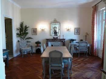 Place Vauban * Cannes
