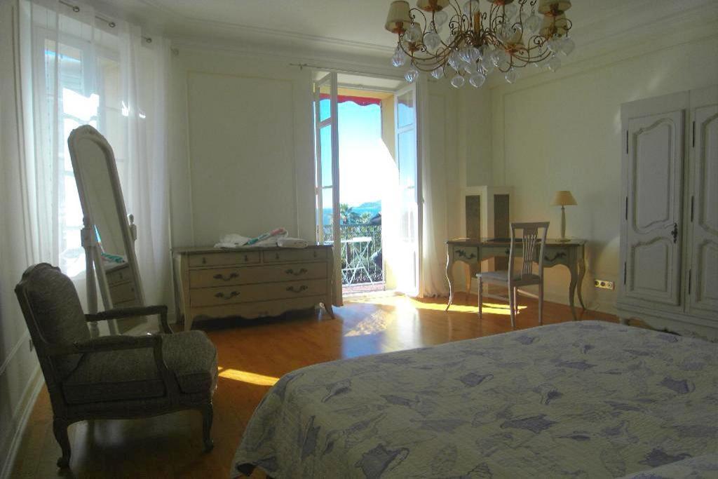 Claire Deluxe Appartement *