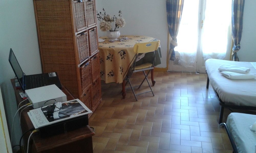 Stephanie Apartment