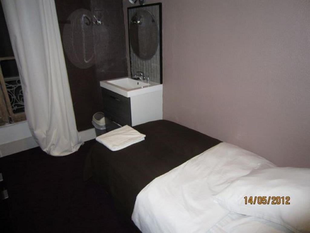 Claremont Hotel 2*