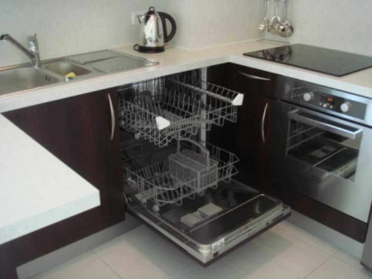 Modern One Bedroomed Just Off The Seafront With A Terrace And Pool Access 1753 Apartment Cannes
