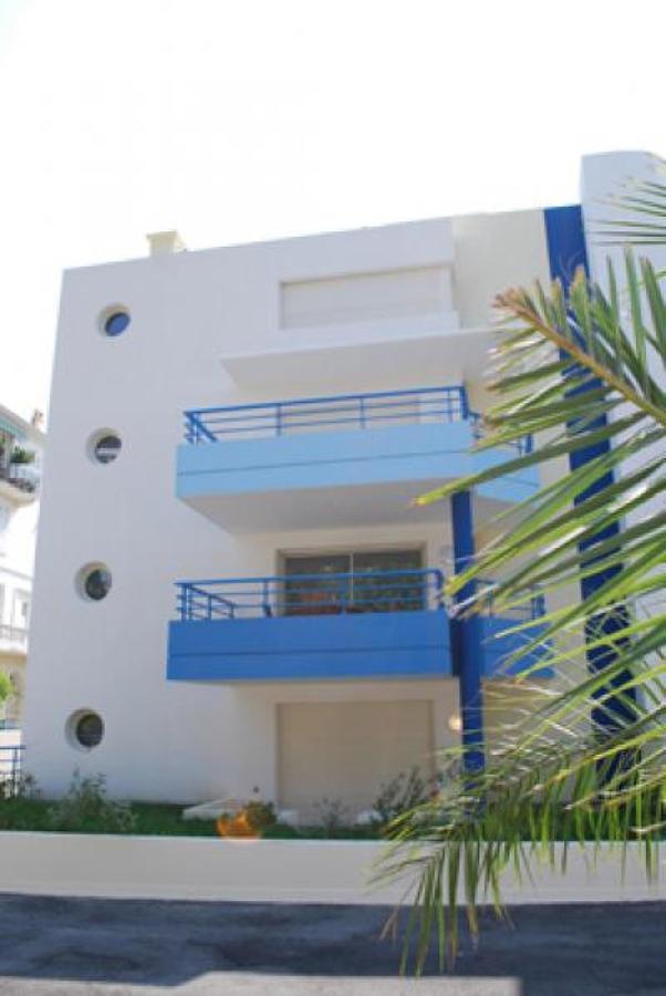 Modern One Bedroomed Just Off The Seafront With A Terrace And Pool Access 1753