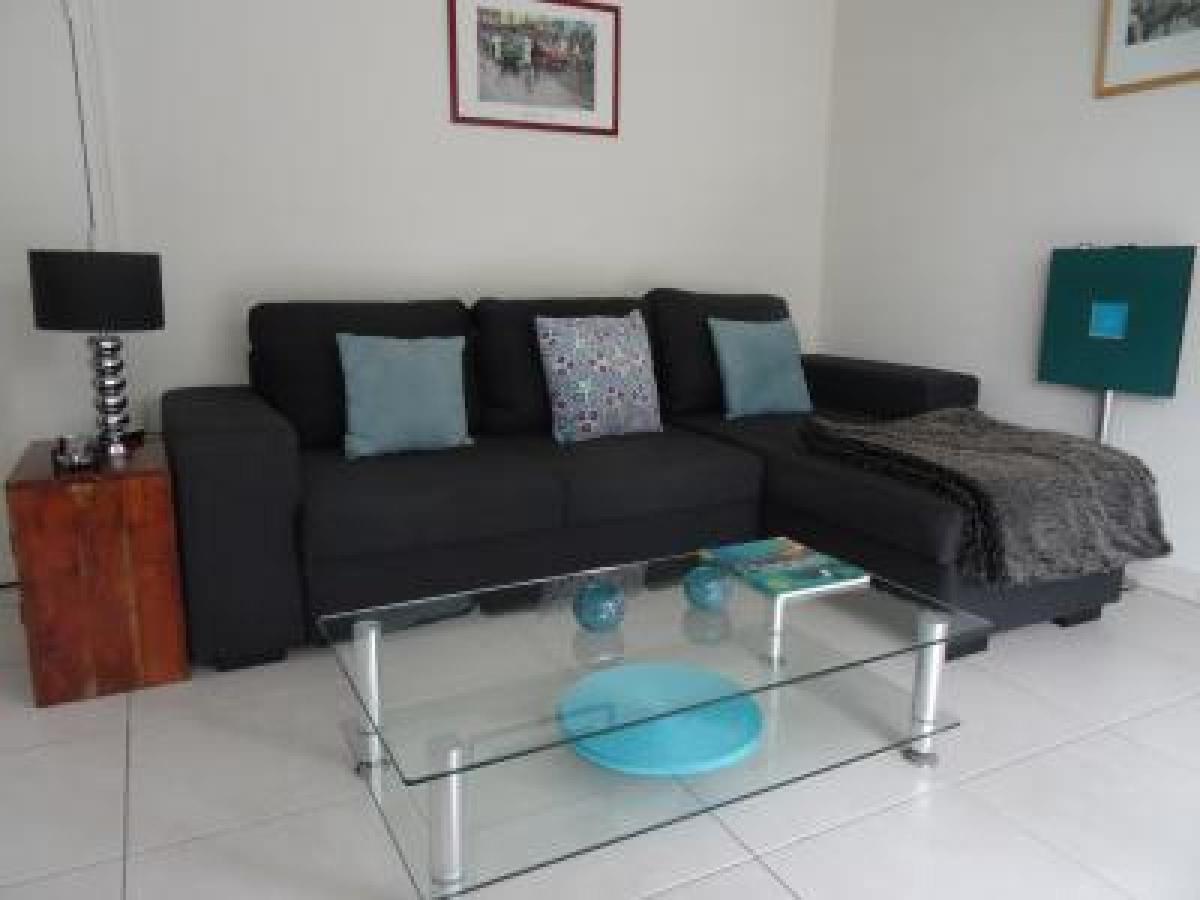 Apartment Modern One Bedroomed Just Off The Seafront With A Terrace And Pool Access 1753 Cannes