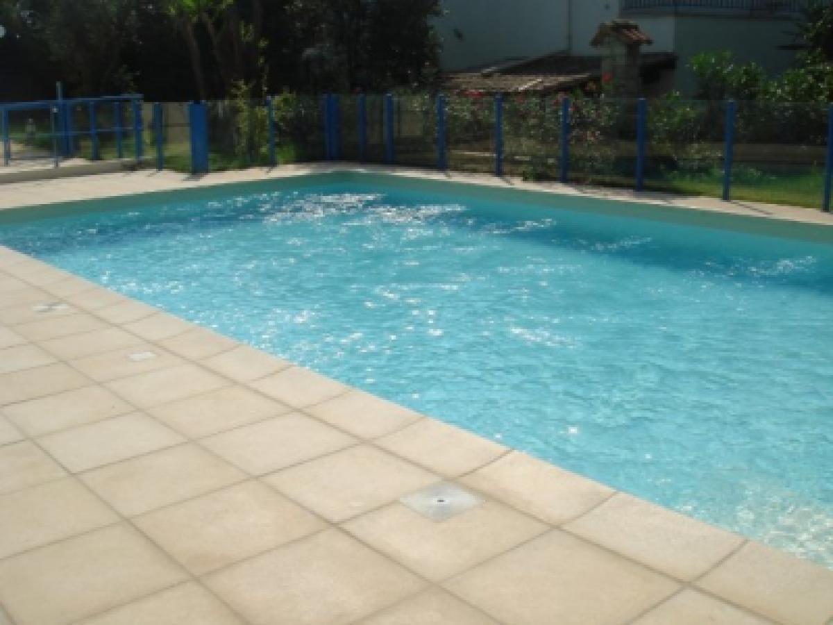 Apartment Modern One Bedroomed Just Off The Seafront With A Terrace And Pool Access 1753