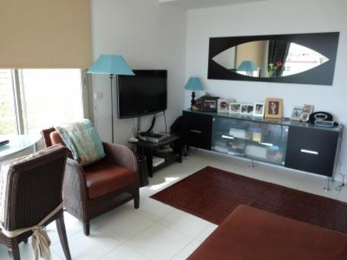 Apartment Roi 2