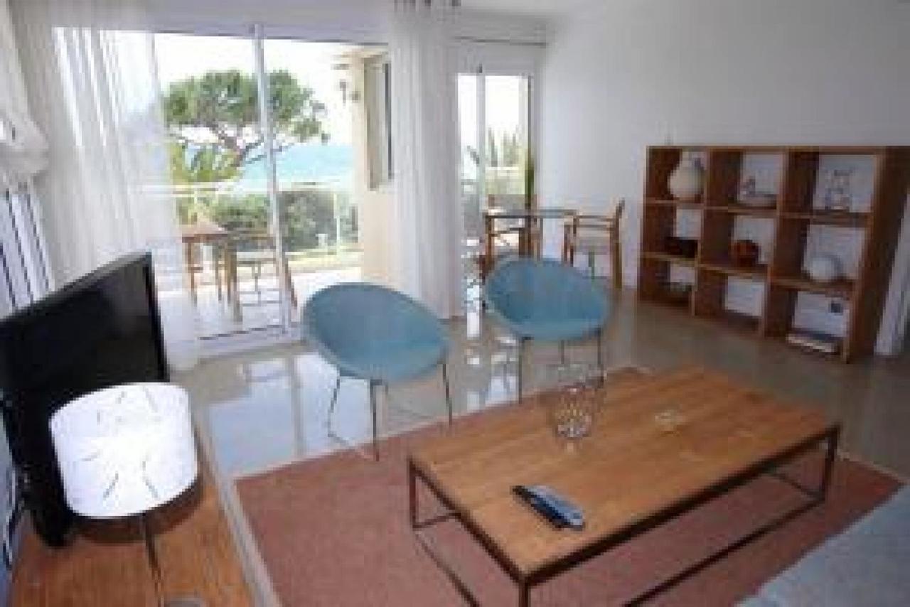 Seafront Haven: Modern 2-bed With Pool Apartamento Cannes