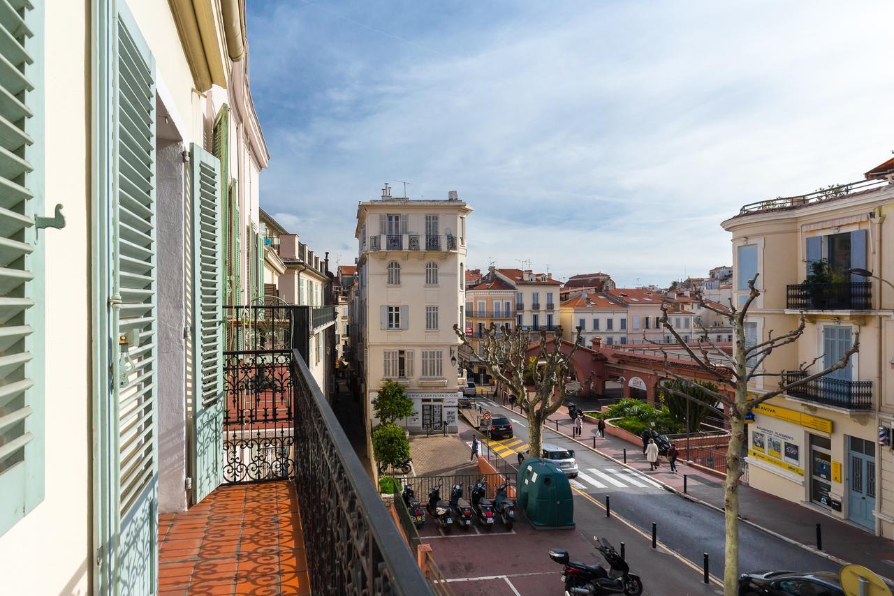 A Lovely Split Level Townhouse In The Heart Of Next To The Marche Forville And The Palais 1749