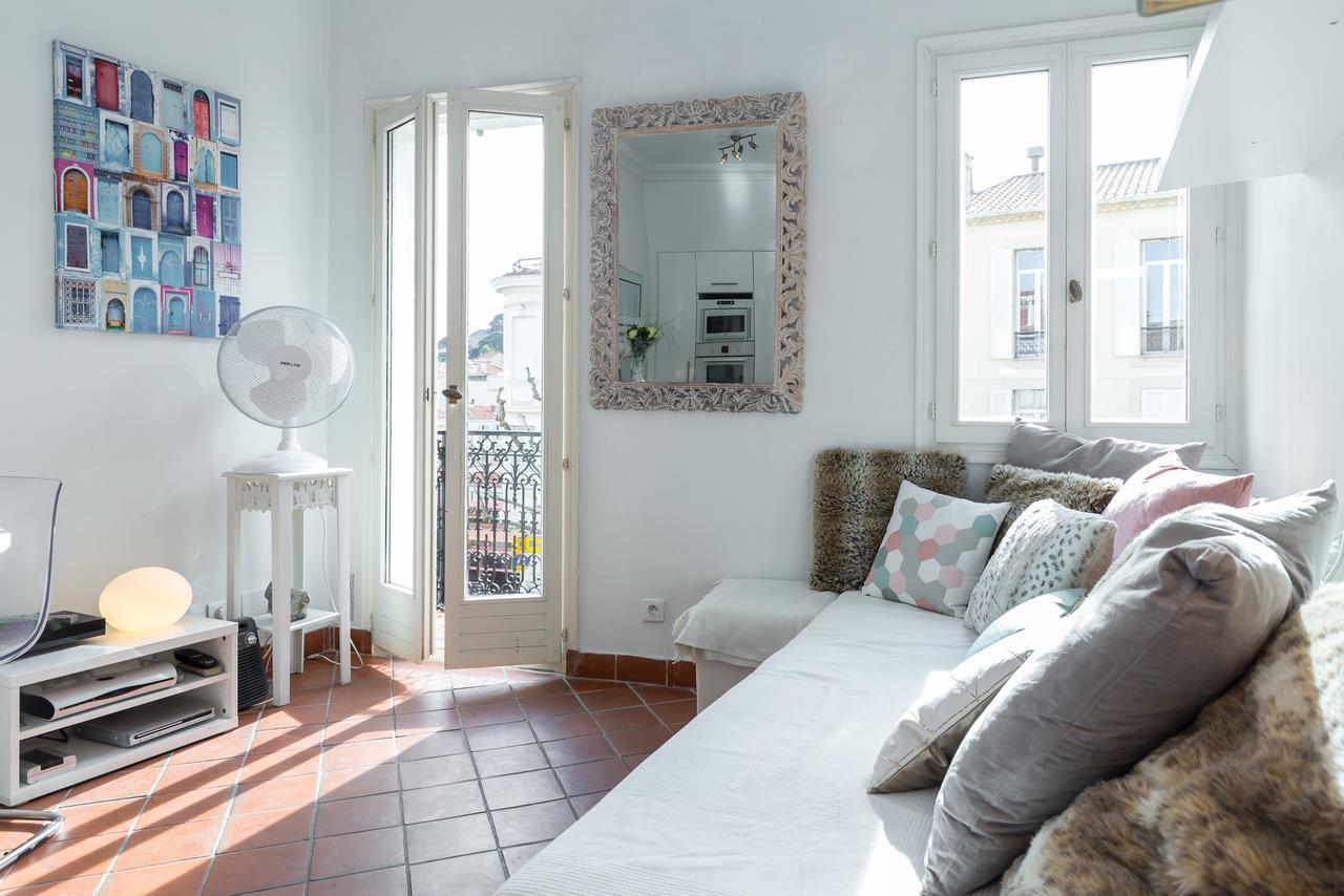 A Lovely Split Level Townhouse In The Heart Of Next To The Marche Forville And The Palais 1749