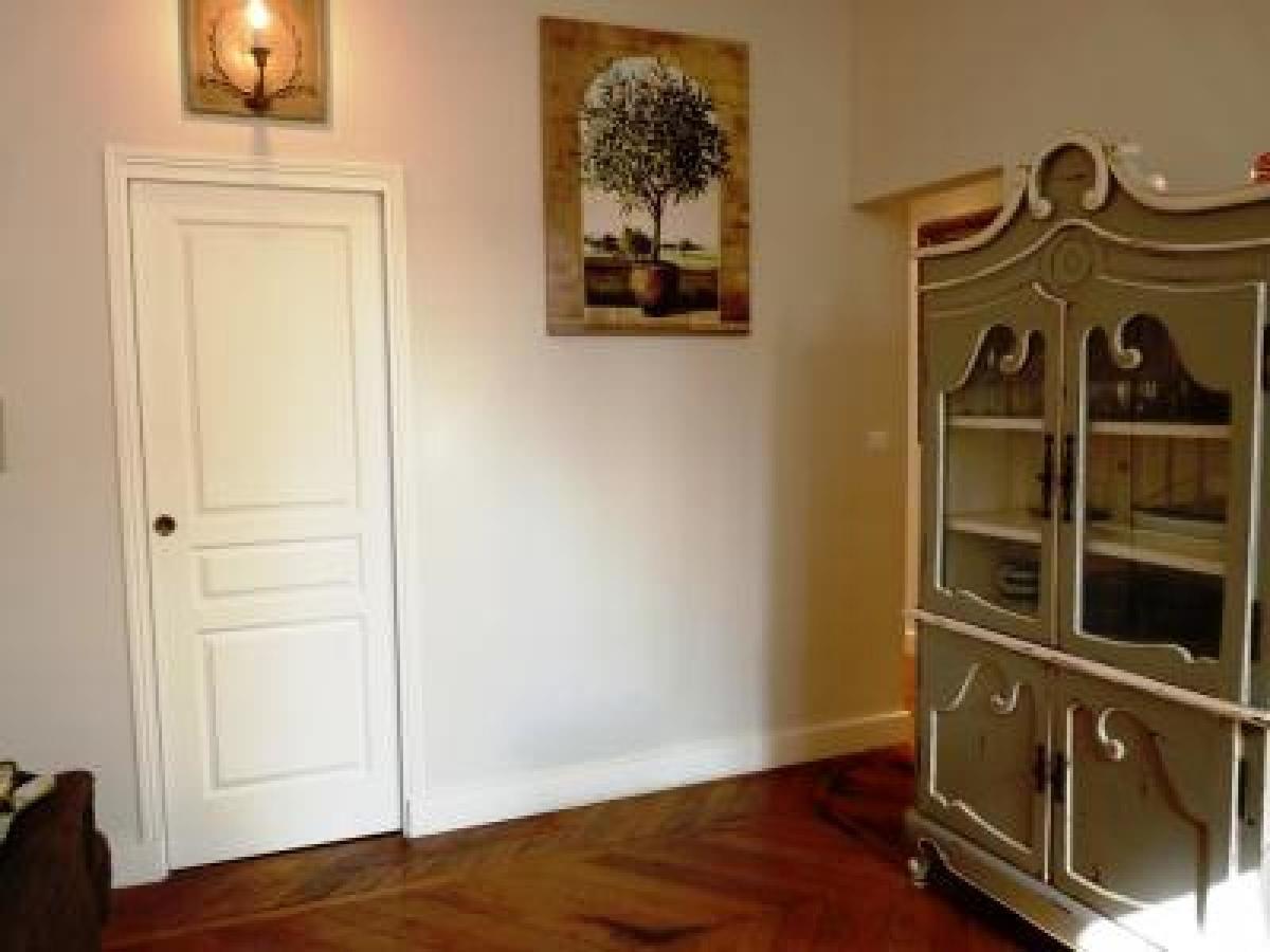 Apartment Palais View: Elegant Two-bedroom *