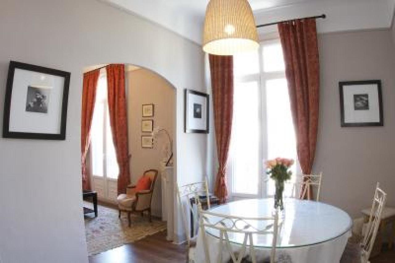 Apartment Carnot 14 *