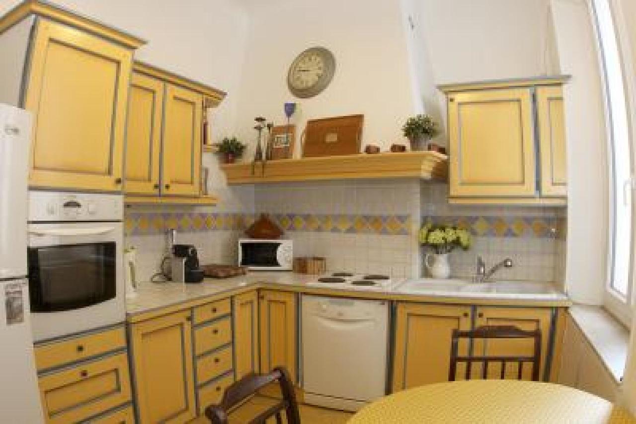 Carnot 14 Apartment