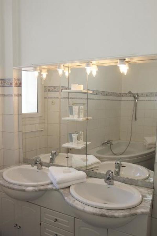 Carnot 14 Apartment