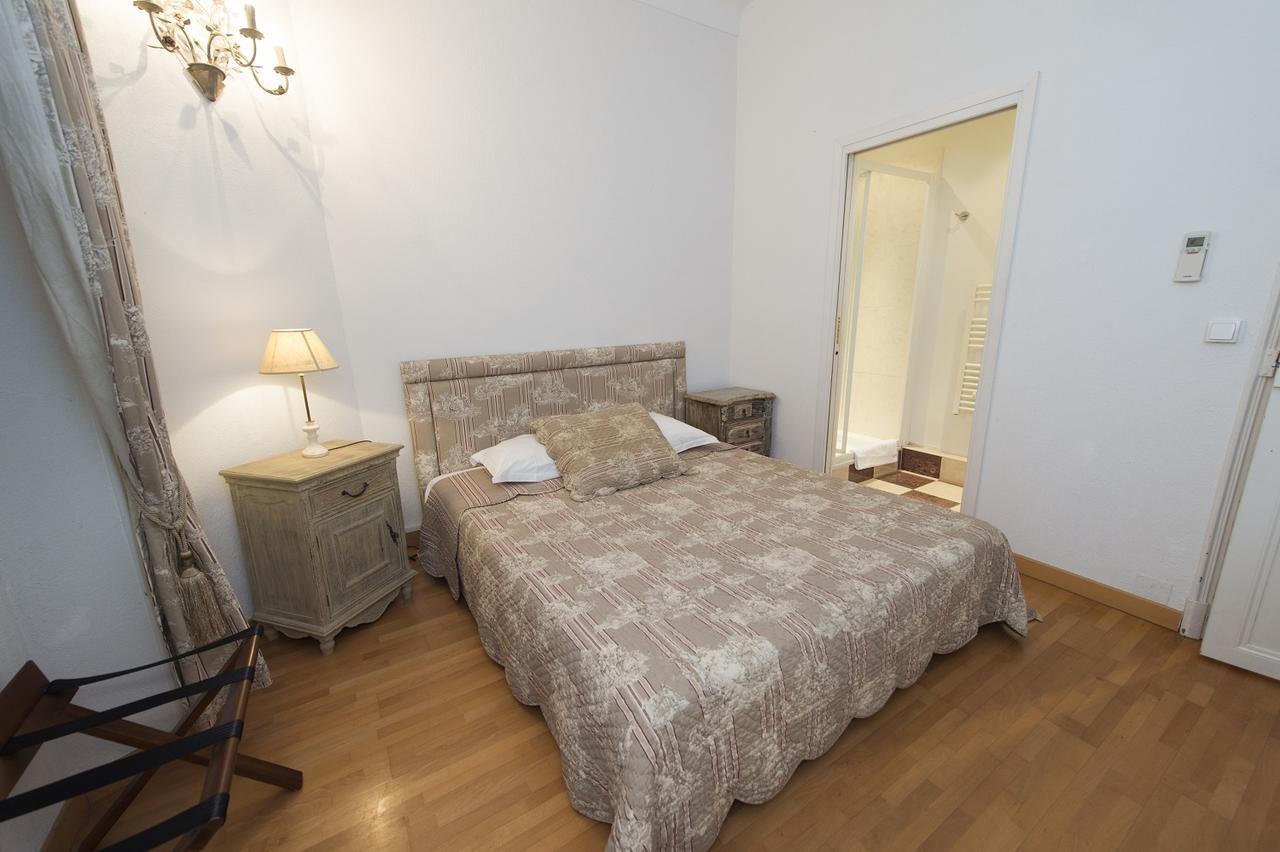 Helen Vagliano Apartment *