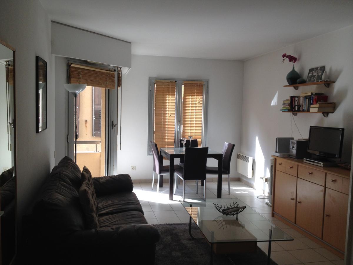 Lovely One Bedroom With Balcony & Wifi Just Minutes Walk From Palais And Beaches 109 Apartment Cannes