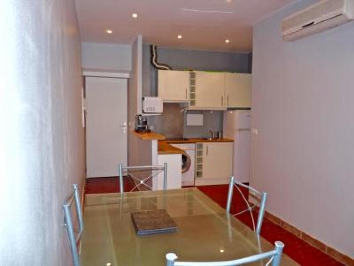 Apartment Meynadier 84 *