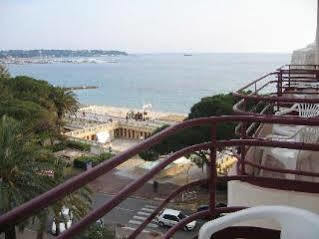 France Hoteliere