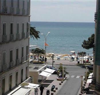 Azurene Royal Hotel 2*