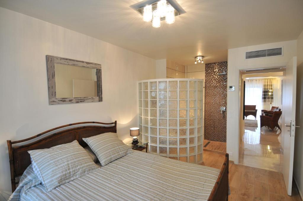 Le Vendome Apartment *