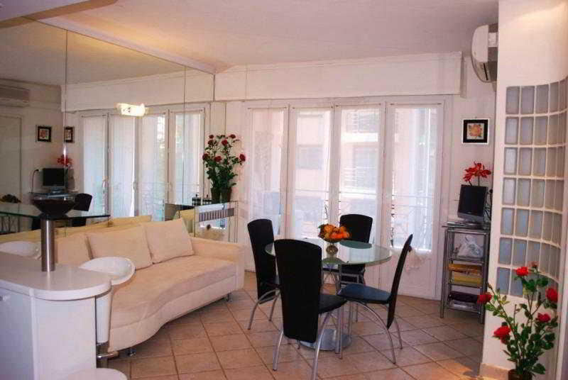 Riviera Of Hotel