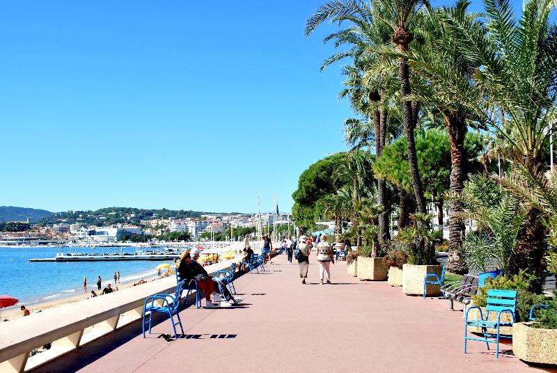 Apartment Croisette 79 *