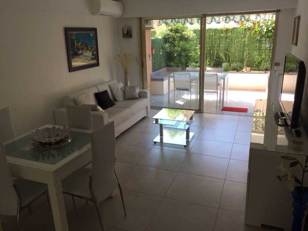 Rico Beach Apartment *
