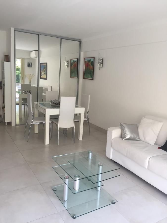 Rico Beach Apartment *