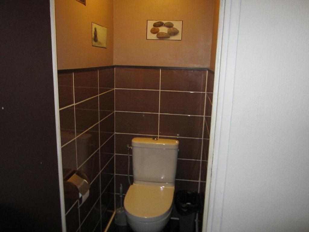 Claremont 2*