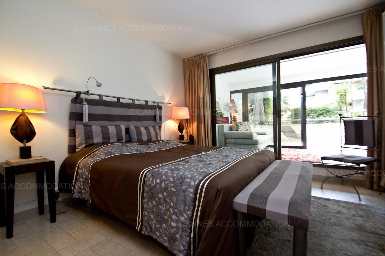 Apartment Gray 2a2 *