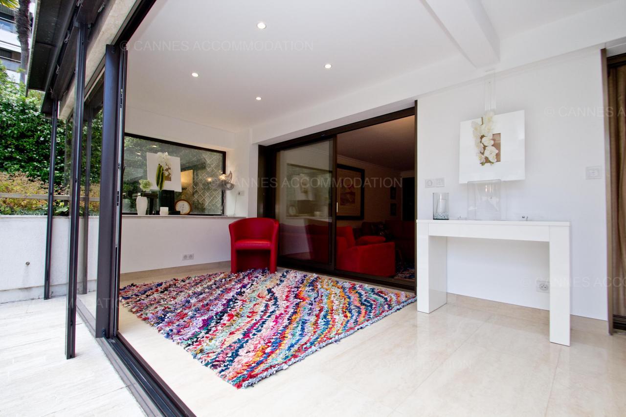 Gray 2a2 * Cannes