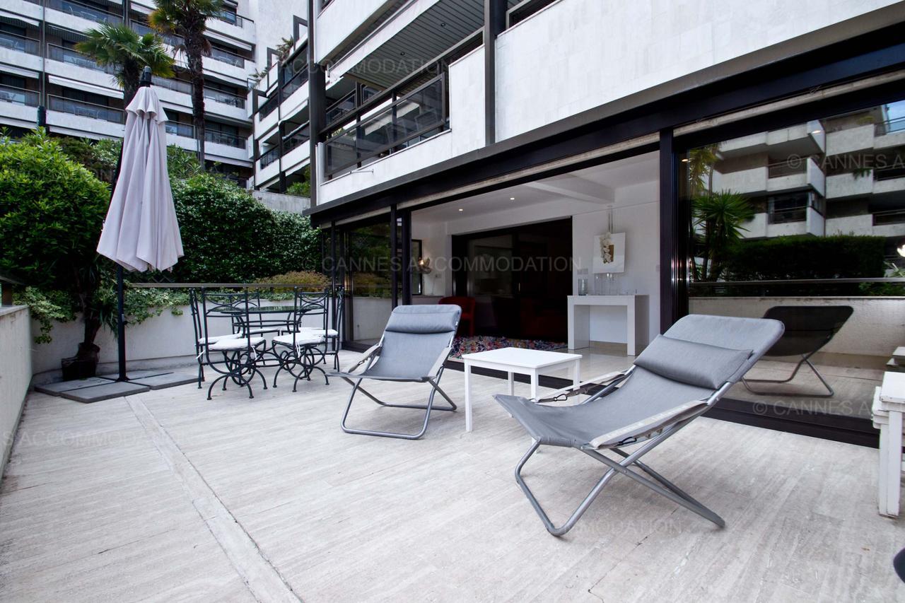 Apartment Gray 2a2