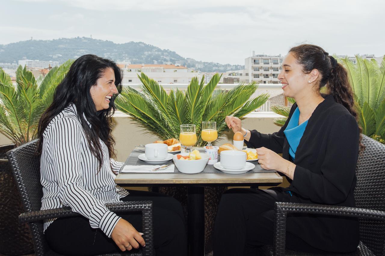 Hotel Centre Univers 4*