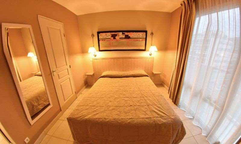 Excelsuites Hotel 4*