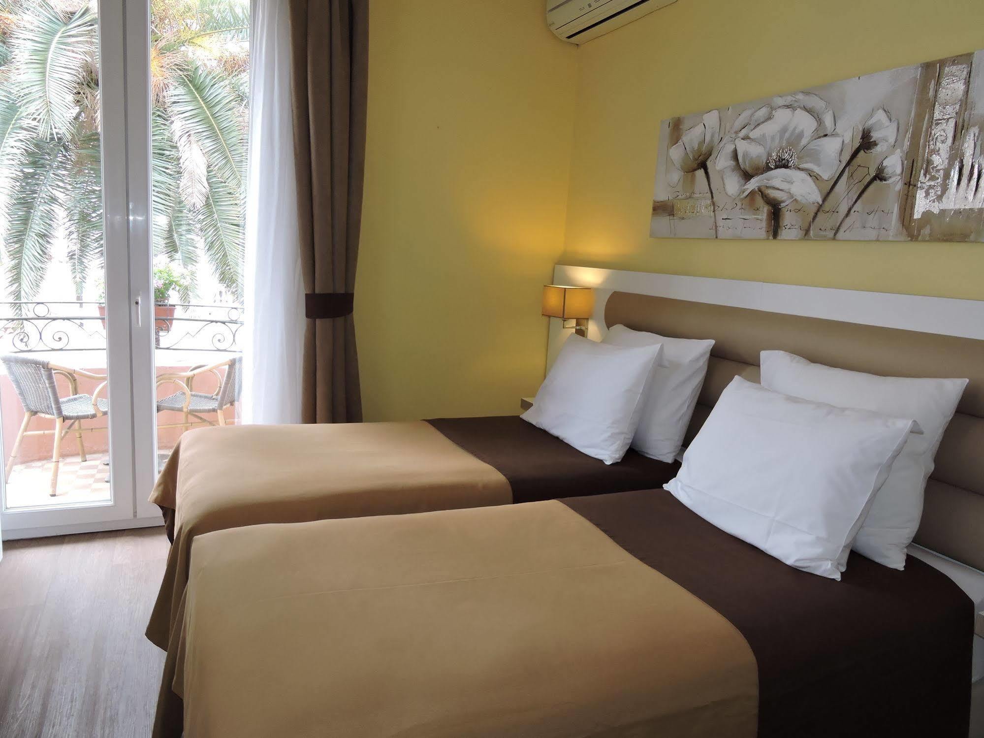 Regina Hotel